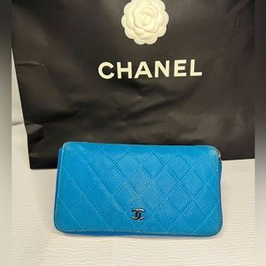 🔥 CHANEL CAVAIR ZIP AROUND LONG WALLET INTERLOCKING CC🔥